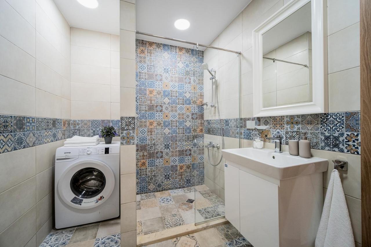 Comfy Luxury Center Apartment Varna Ngoại thất bức ảnh